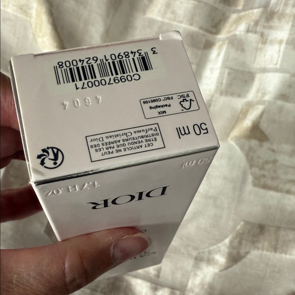 Dior Capture Totale Le Sérum - Elegant White - Picture 7 of 8